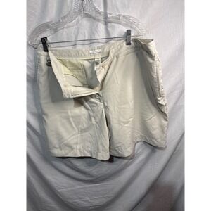 Liz Golf Women's Beige Casual Shorts Size 16 Polyester Blend Classic Fit